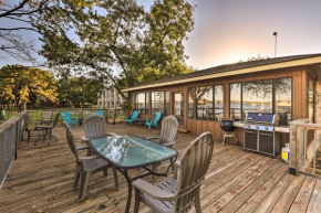 Private Beach and Dock Home on Eagle Mountain Lake